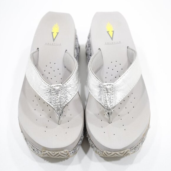 Volatile Silver Leather 2.5" Wedge Heel Thong Sandals - 7 - Picture 6 of 7